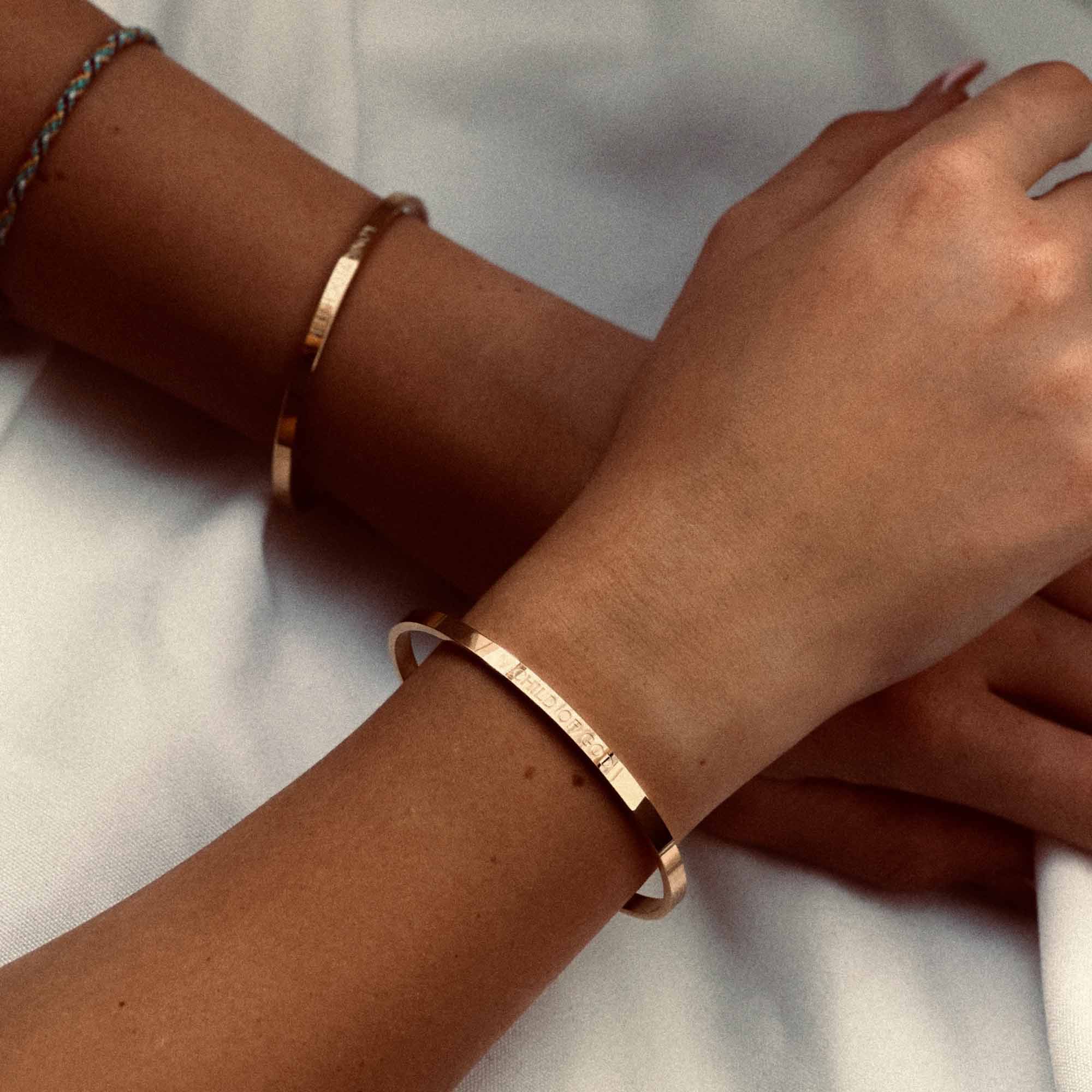 Armreif gold oder silber mit Gravur christlich Child of God