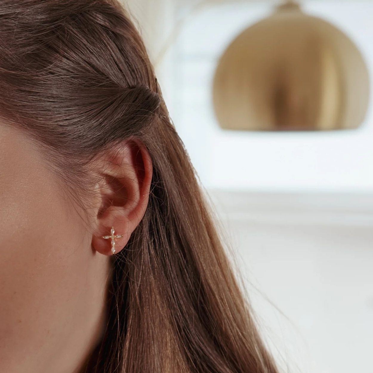 Kreuz Ohrstecker mit Steinen gold