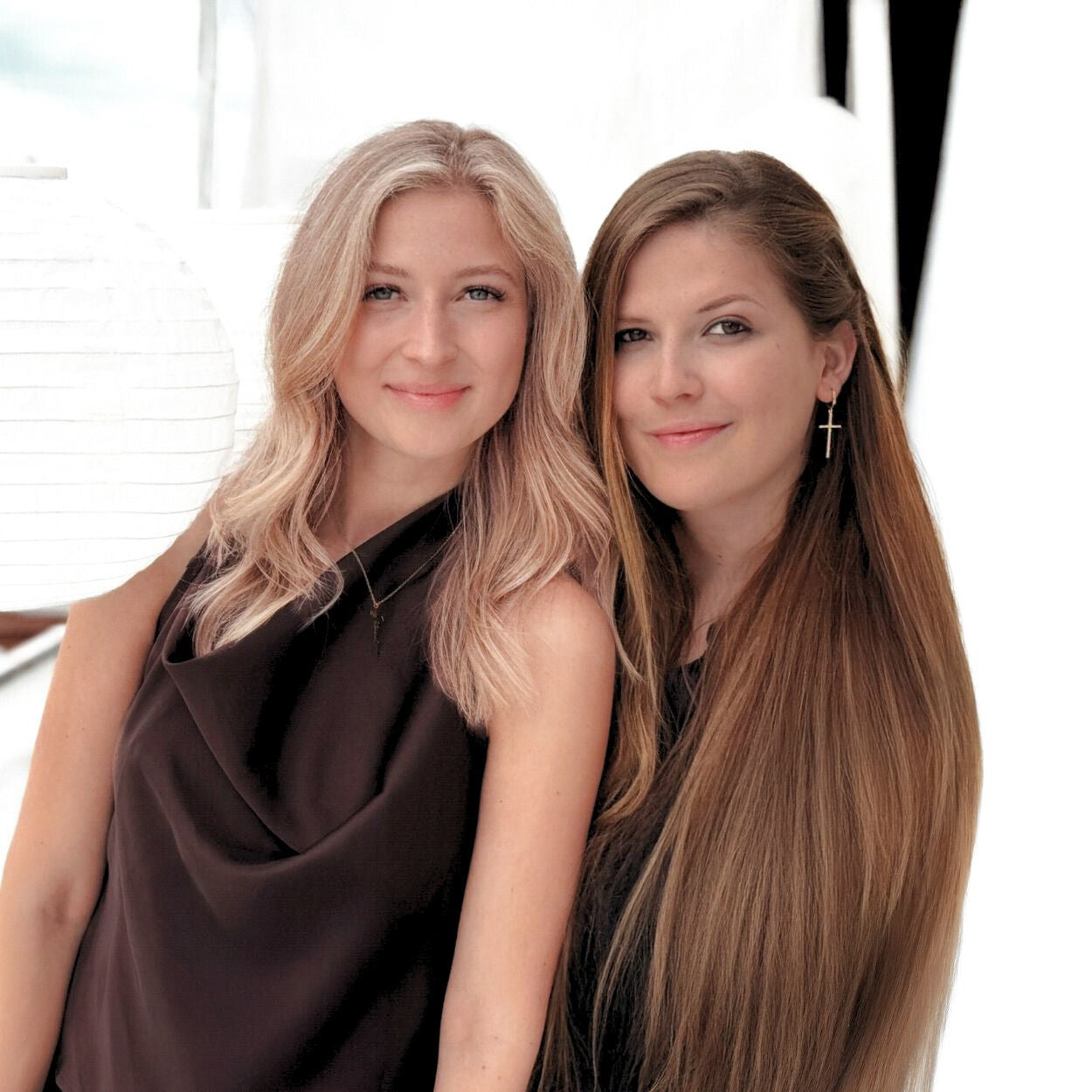 Kreuzohrringe lang und groß mit Zirkonia Steinen